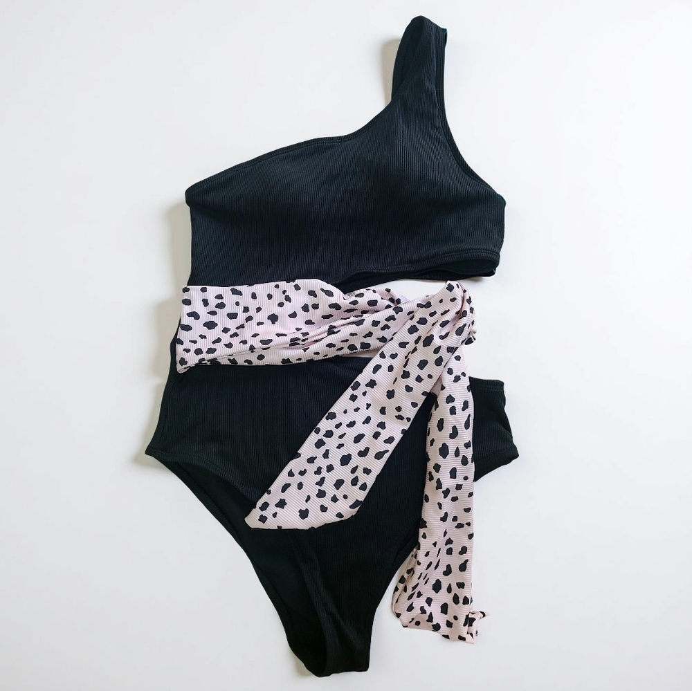 NWOT Black One-Shoulder Swim One Piece with Pink Polka Dot Sash - Picture 2 of 3